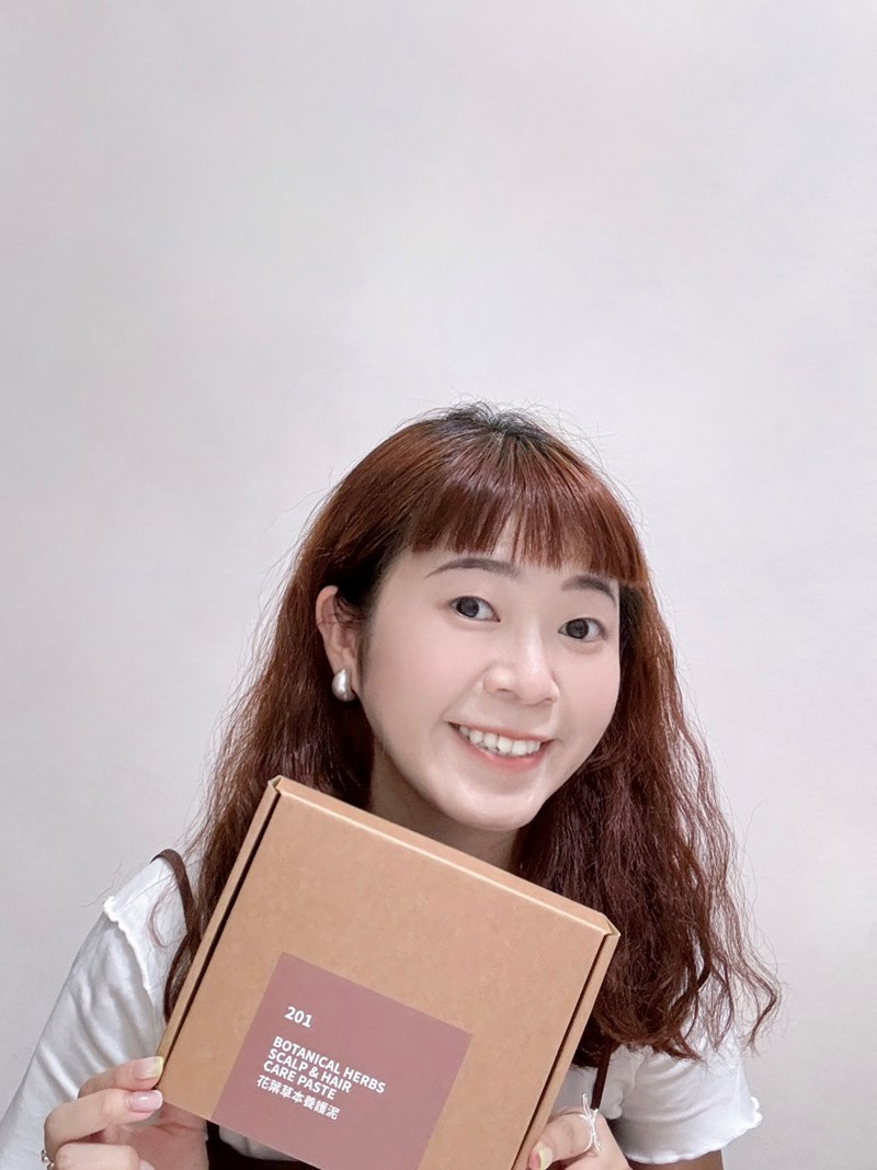 女人知己試用大隊,口碑行銷,部落客行銷,Flora Floral花葉草本養護泥,頭皮養護,頭皮護理,頭皮清潔,植萃染髮,中草藥,草本植萃,頭皮去角質,頭皮調理,花葉頭皮養護,201花葉草本養護泥,203花葉頭皮養護泥矯色版,頭皮養護專家